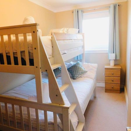 Beautiful 3 Bedroom Apt, Mins From Glasgow Airport, M8 & Sec Paisley Ngoại thất bức ảnh