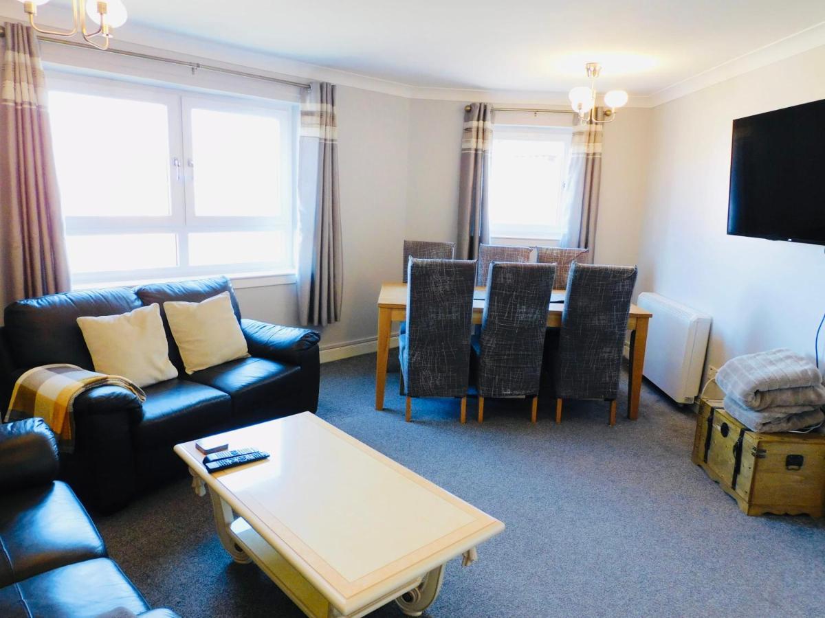 Beautiful 3 Bedroom Apt, Mins From Glasgow Airport, M8 & Sec Paisley Ngoại thất bức ảnh