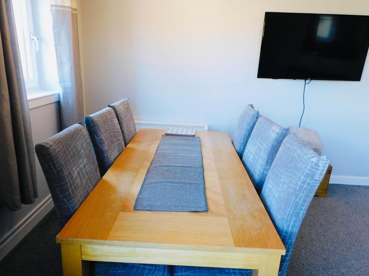 Beautiful 3 Bedroom Apt, Mins From Glasgow Airport, M8 & Sec Paisley Ngoại thất bức ảnh