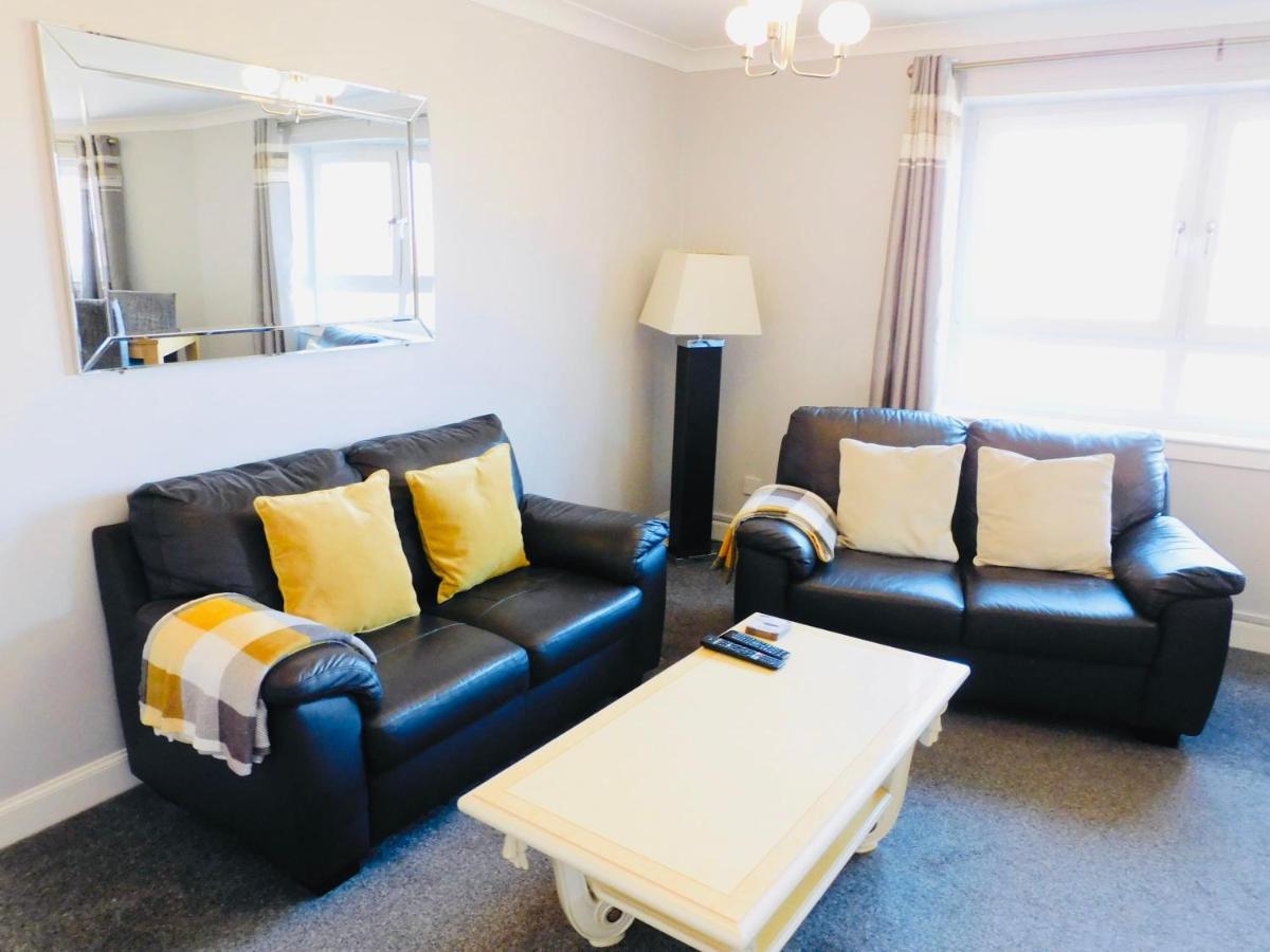 Beautiful 3 Bedroom Apt, Mins From Glasgow Airport, M8 & Sec Paisley Ngoại thất bức ảnh